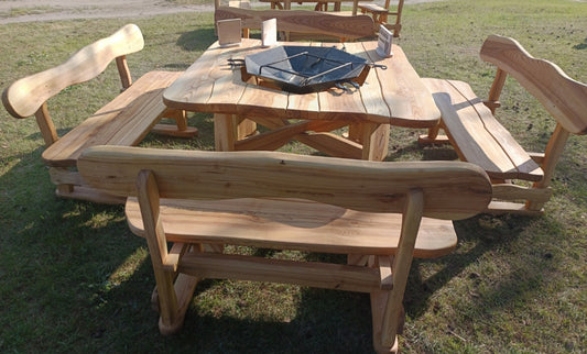 Garden furniture table with integrated grill